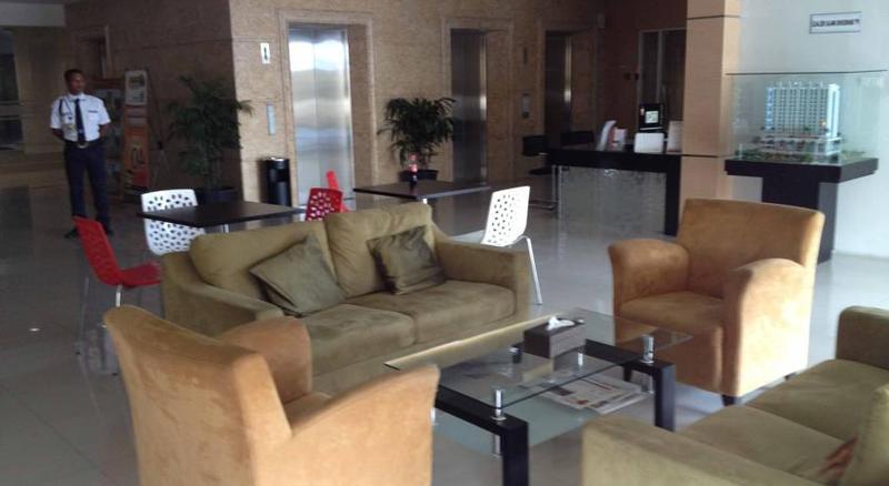 The Square Surabaya Hotel Luaran gambar