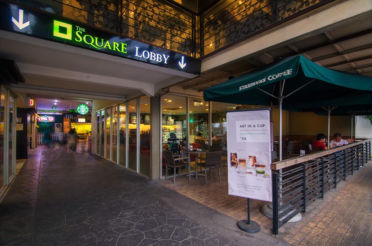 The Square Surabaya Hotel Luaran gambar
